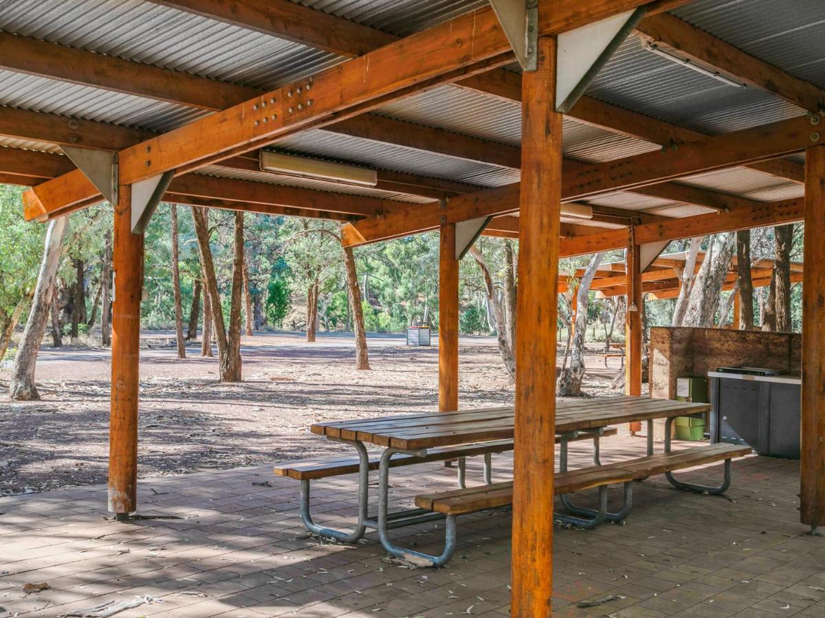 Discovery - Wilpena Pound Hotel