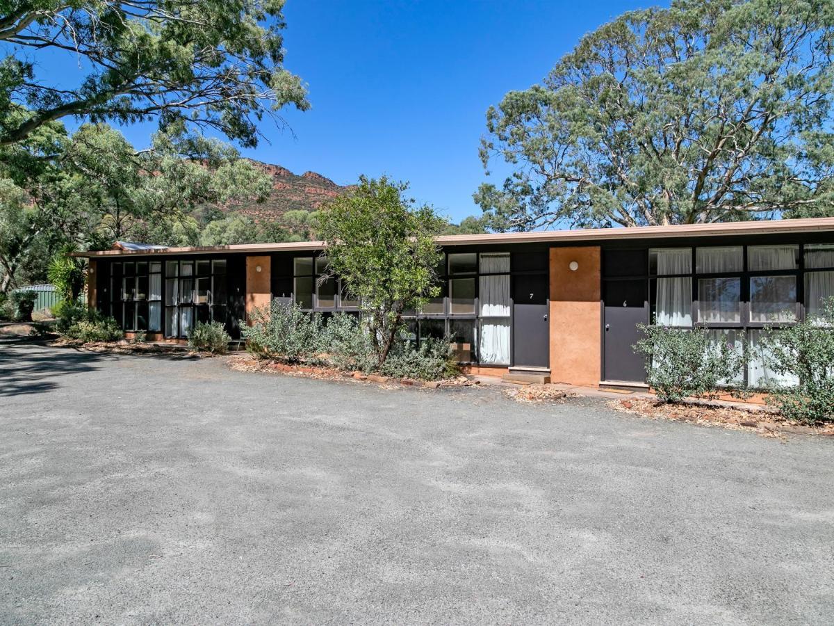 Hotel Discovery - Wilpena Pound Ikara-Flinders Ranges National Park